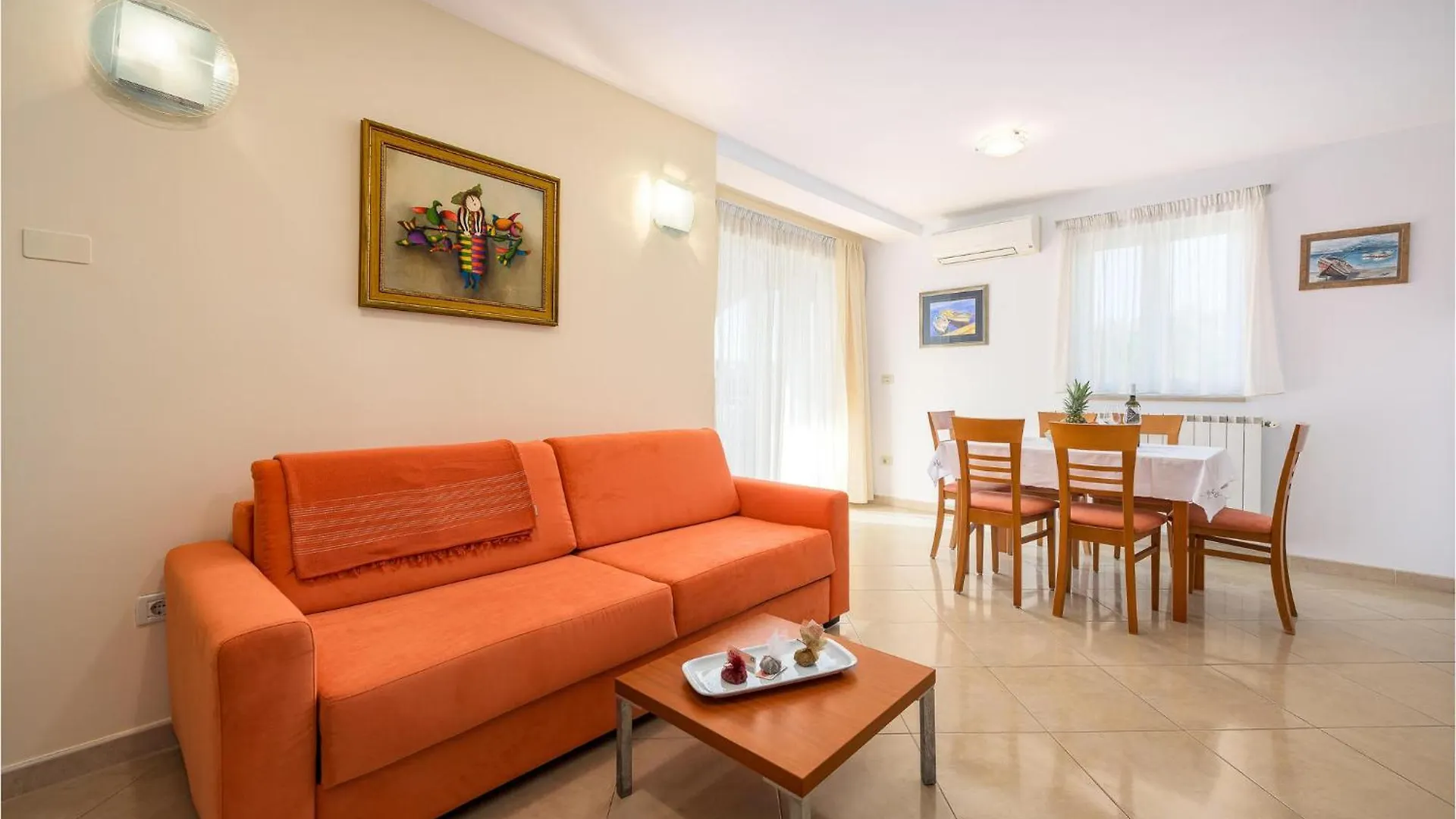 Lovely Apartment In Basanija With Kitchen Croácia